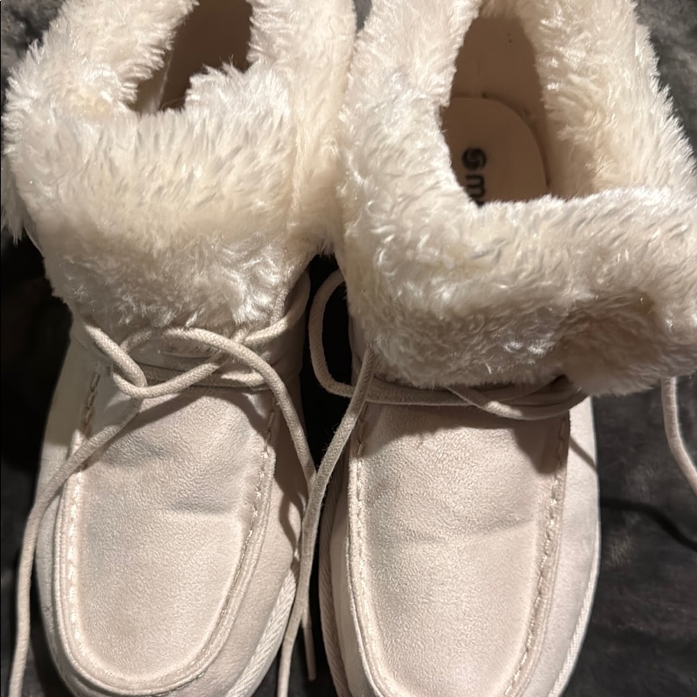 White Ankle Boots with Plush Lining and Moccasin Design